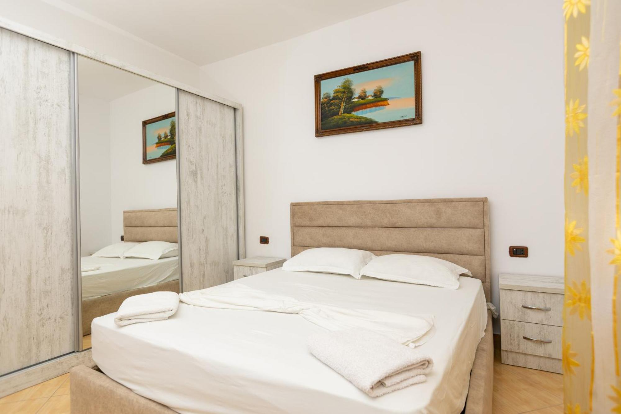 Da Vinci Apartment Vlore Exterior photo